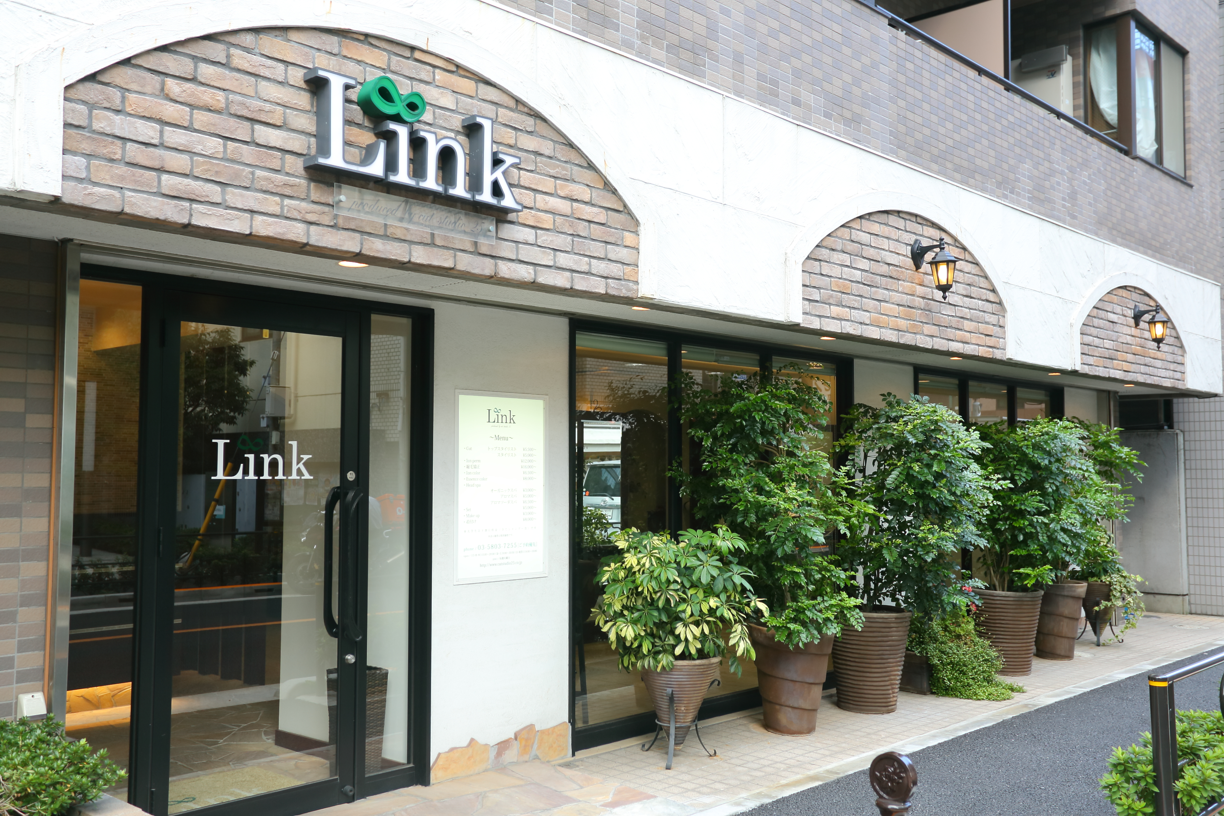 LINK 本郷三丁目店